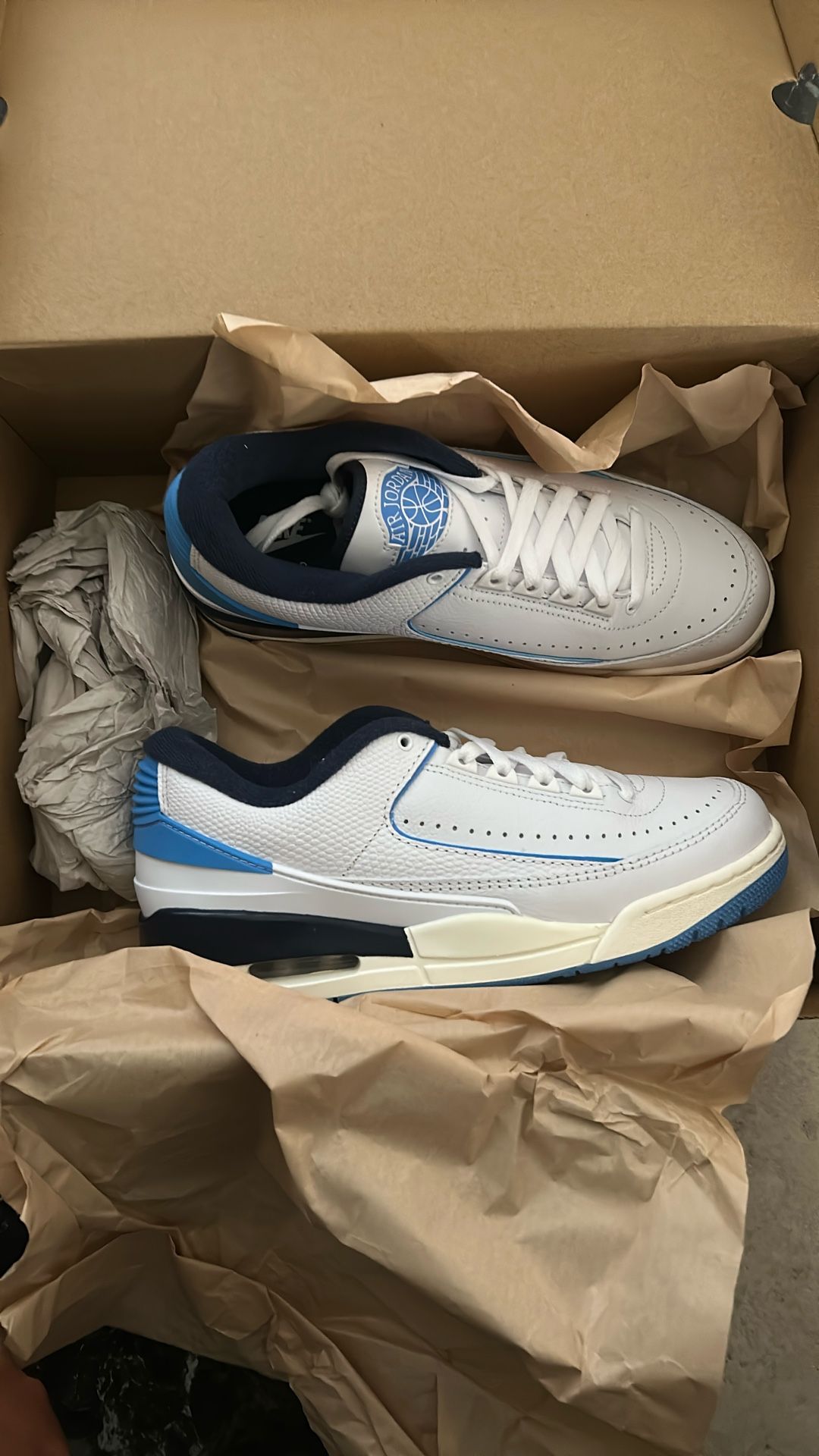 Brand New Air Jordan Low 2 Sz 9 Columbia Blue $80