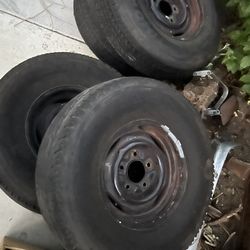 Ford truck rims 15’s