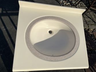 Corian Bathroom Sink - Cream & Light Brown 