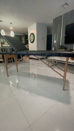 Massage/Facial Table