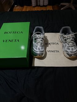 bottega size 10 