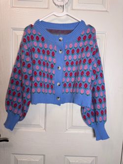 Beautiful vintage looking/Blue Floral Cropped Cardigan Medium