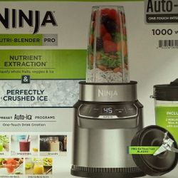 Ninja Nutri-Blender Pro with Auto-IQ Personal Blender CL401A