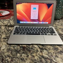 MacBook Air 2019 Great Condition ready For New User 