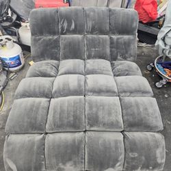 Ashley Furniture Chase Lounge