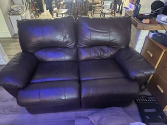 Living Room Sofa duo FREE!!! You pick up.