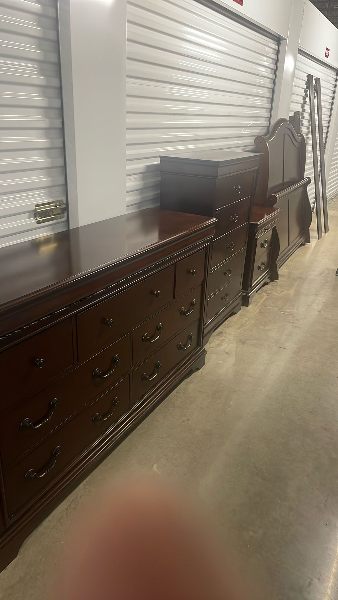 (9) Nine Piece Sleigh Bedroom Set - King Size