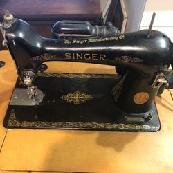 Singer 66 Vintage Sewing Machine