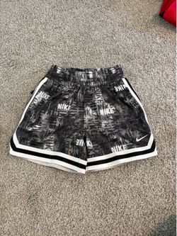 Nike Kids Youth XS Basketball Shorts Dri-Fit