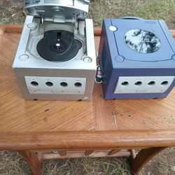 Indigo and silver GameCubes for parts and repair only consoles only.