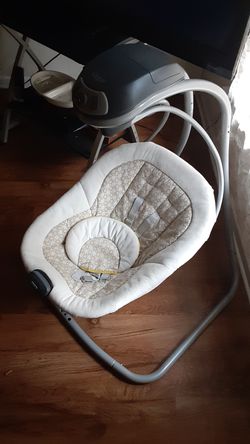 Graco swing for infants, practically new! Only used twice