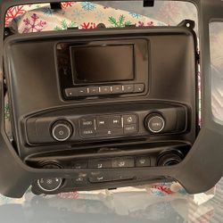 2014 Silverado Stock Radio