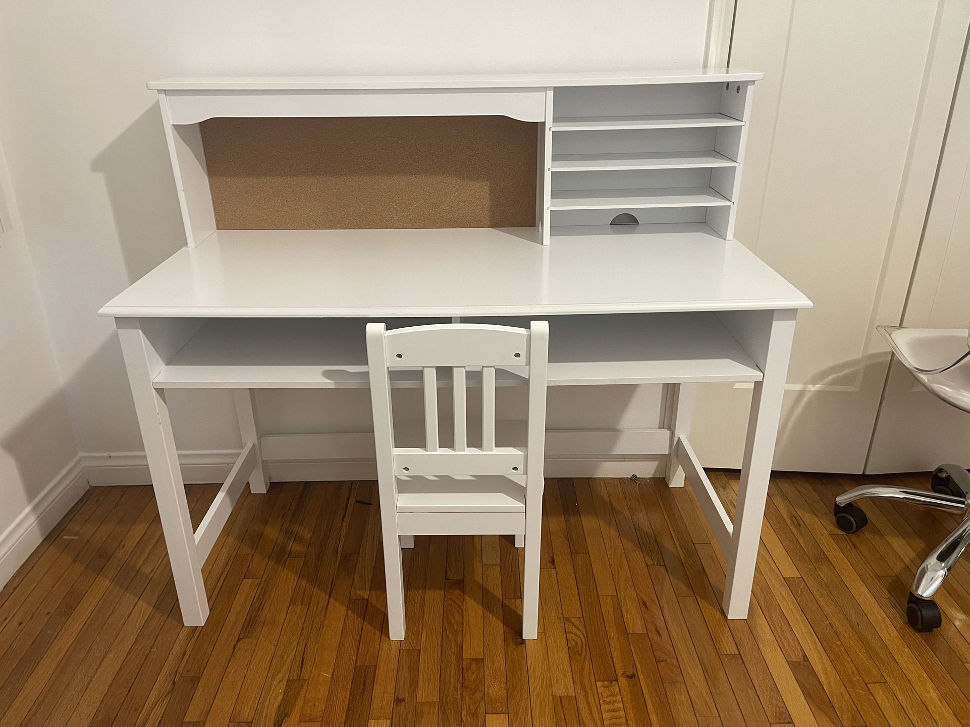 Children’s Desk And Chair 