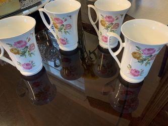 4 coffee cups