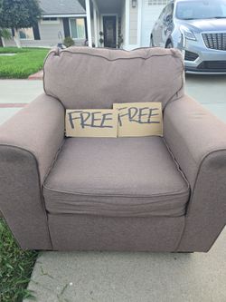 Free Love Seat