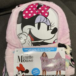 Minnie Mouse Hooded Throw