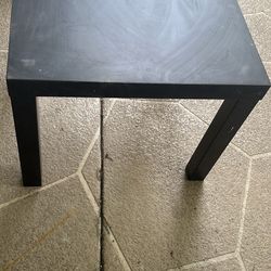 IKEA BLACK SIDE TABLES (2)