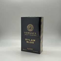 Versace Pour Homme Dylan Blue Eau de Toilette 6.7 oz (200 ml) for Sale in  Las Vegas, NV - OfferUp