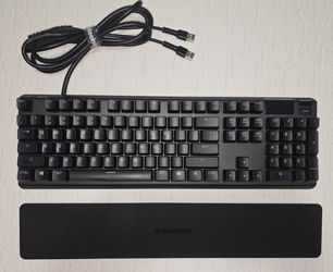 SteelSeries - Apex Pro Full Size Wired Keyboard