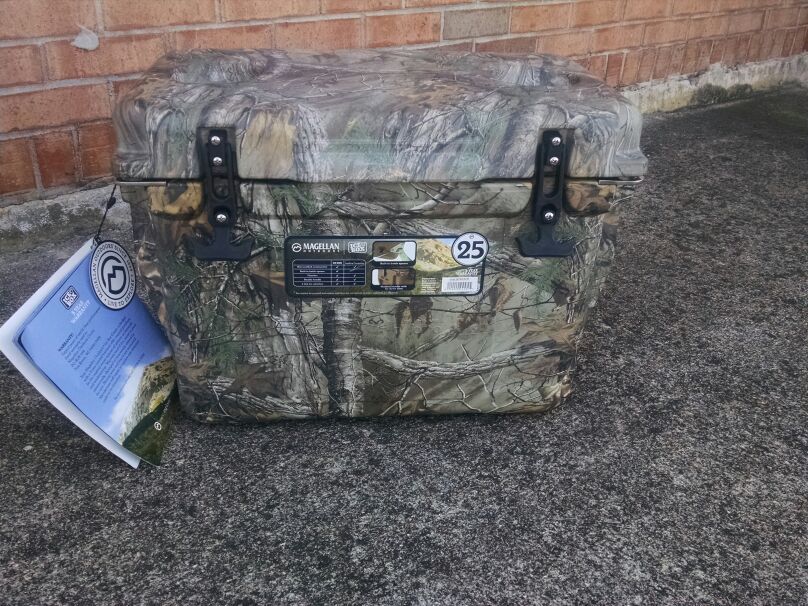 Magellan camo 25 Cooler