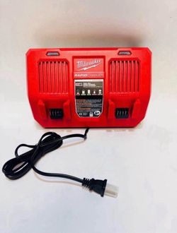 🔥 Milwaukee M18 18-Volt Lithium-Ion Dual Bay Rapid Battery Charger