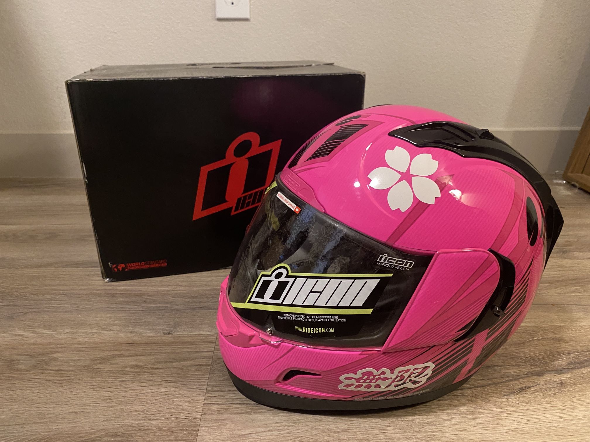 Icon Alliance GT Primary Helmet Pink rose in size Small S