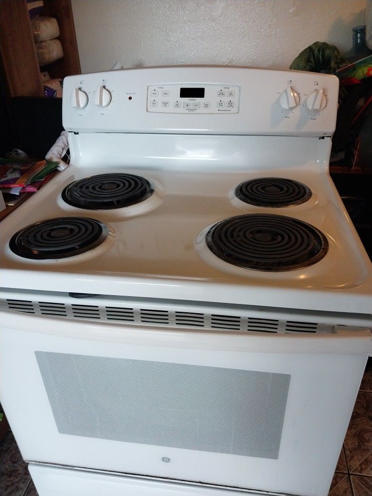 Vendo está estufa eléctrica portátil nueva. Todavía disponible. - Ranges &  Ovens - Modesto, California