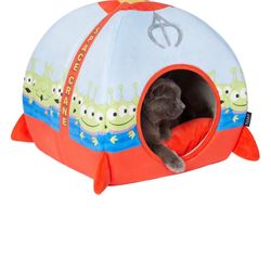 !!!NEW (still In Bag)!!! Chewy Disney Dog/Cat Bed