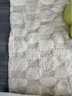MOROCCAN CHECKERED RUG TRENDY