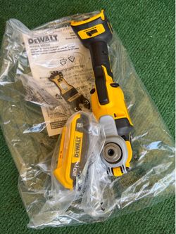 DEWALT 20V MAX XR Cordless Brushless 3-Speed Oscillating Multi Tool with (1) 20V 2.0Ah Battery Price is $120