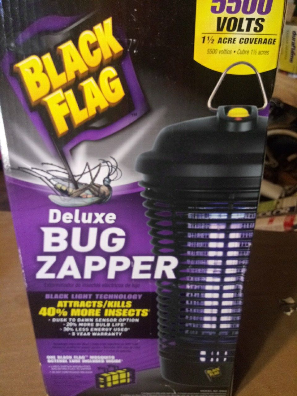Deluxe bug zapper 5500 volts