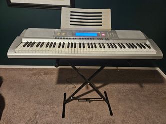 Casio wk-210 electric 76 key keyboard