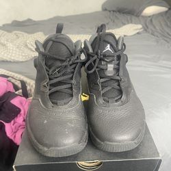 Men Size 6/5 Js
