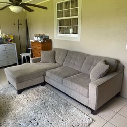 Jonathan Louis Gray Reversible Chaise Sectional Sofa – Excellent Condition