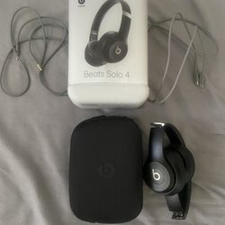 Beats Solo 4 - Bluetooth® Wireless On-Ear Headphones