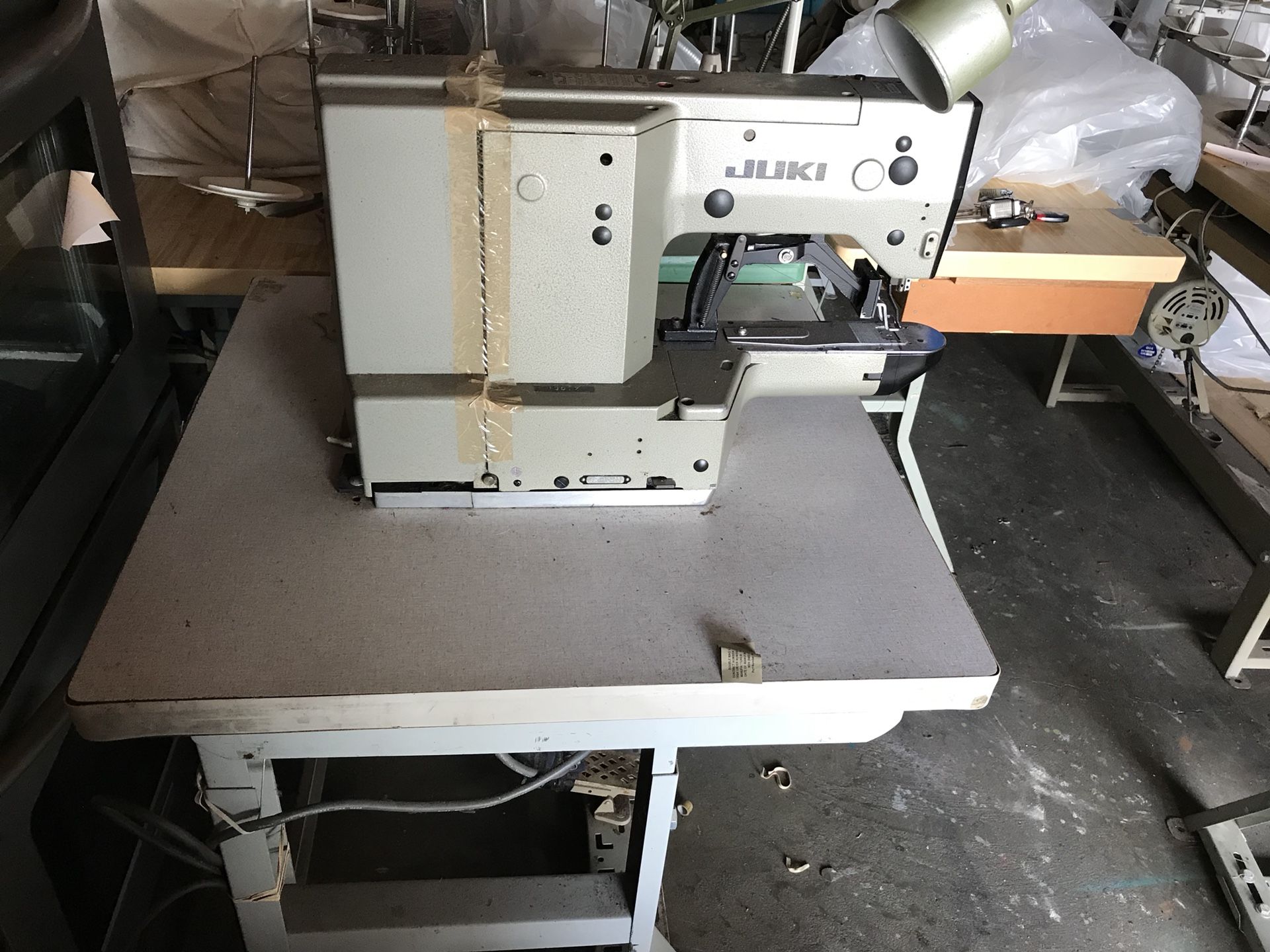 Juki LK-1850 Bartacking Industrial Sewing Machine
