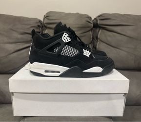 Jordan 4 White Thunder (Size 10 Mens)