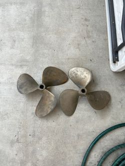 17 x 17 propellers