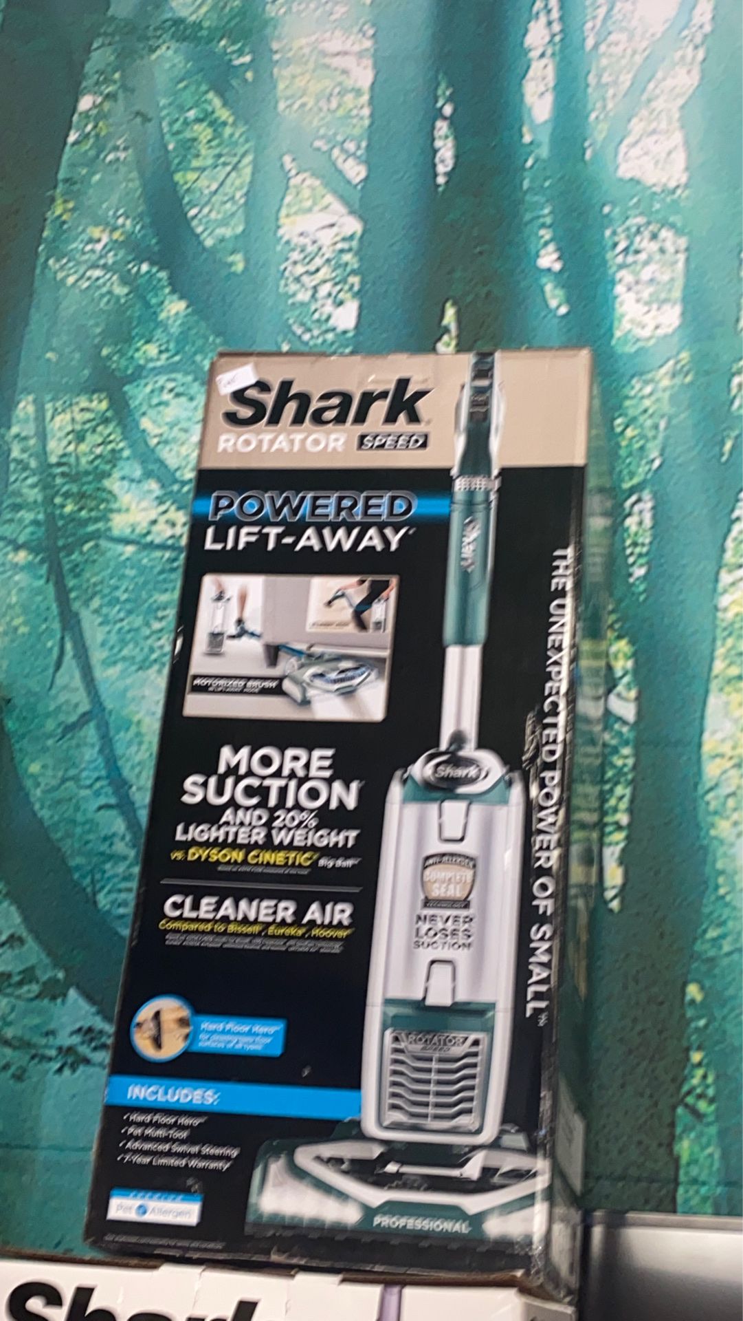 Shark Rotator Speed Powered Lift-away vacuum