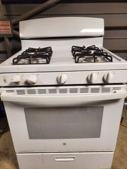GE Gas Stove