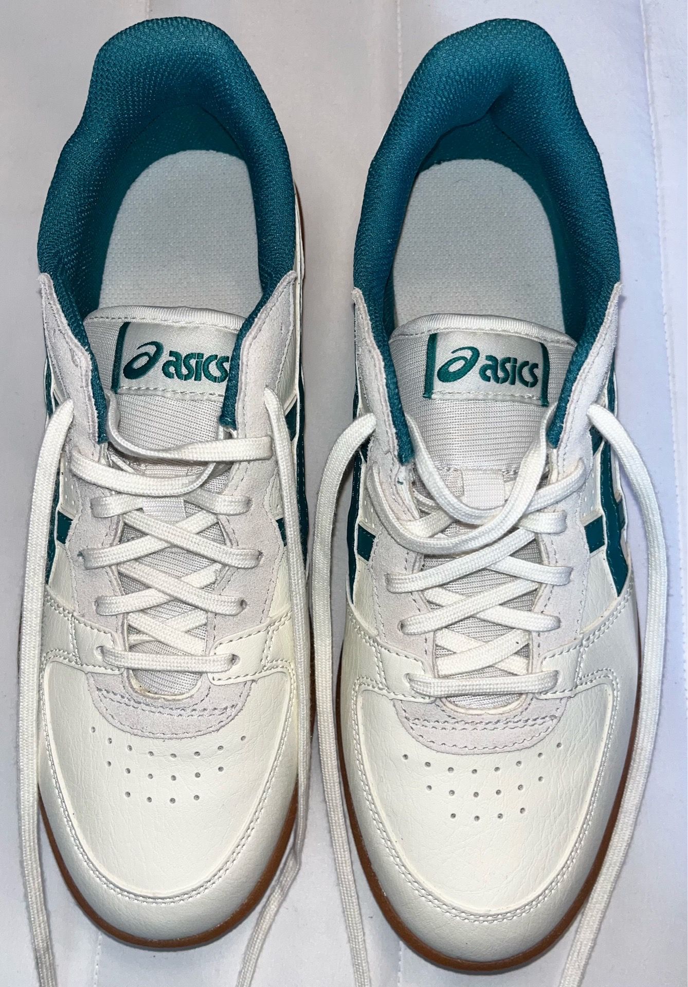 ASICS Skyhand OG Cream Rainy Lake Sneakers (Men’s Size 7 / Women’s 8.5) - NEW