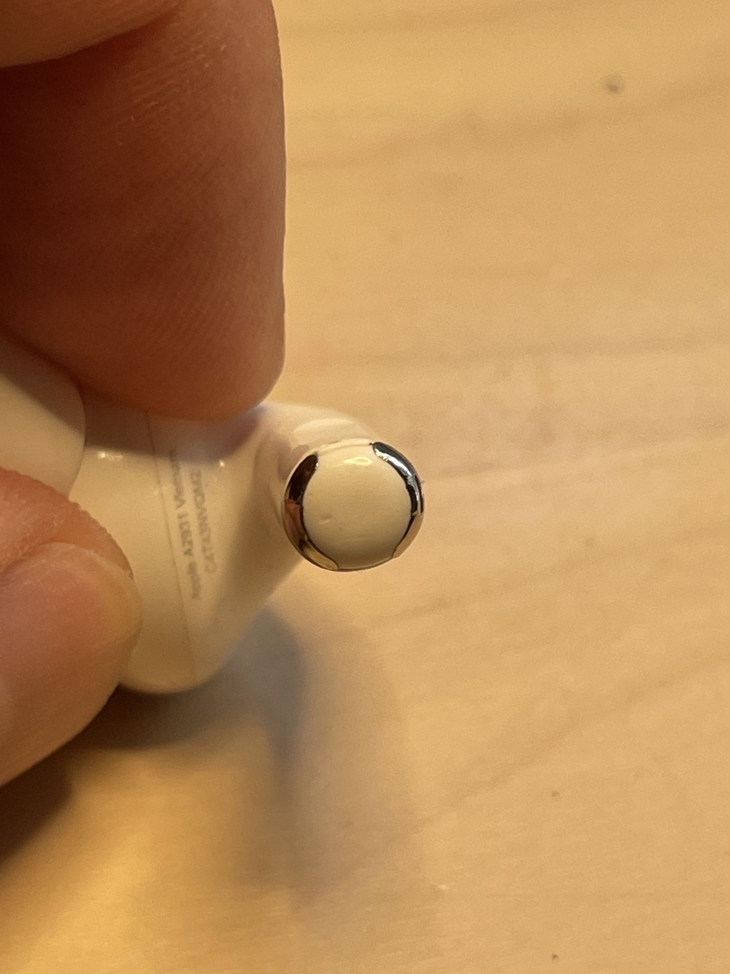 AirPods Pro 2 Left Ear (A2931 Used)