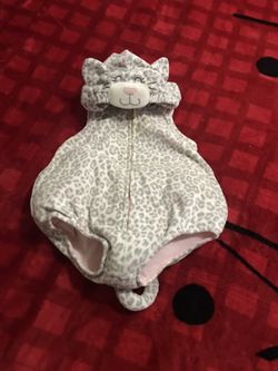 Carters costume for baby girl 6-9 months!!