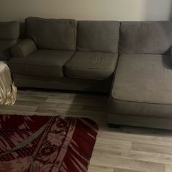 L shaped Couch ( New ) Must Pick Up 