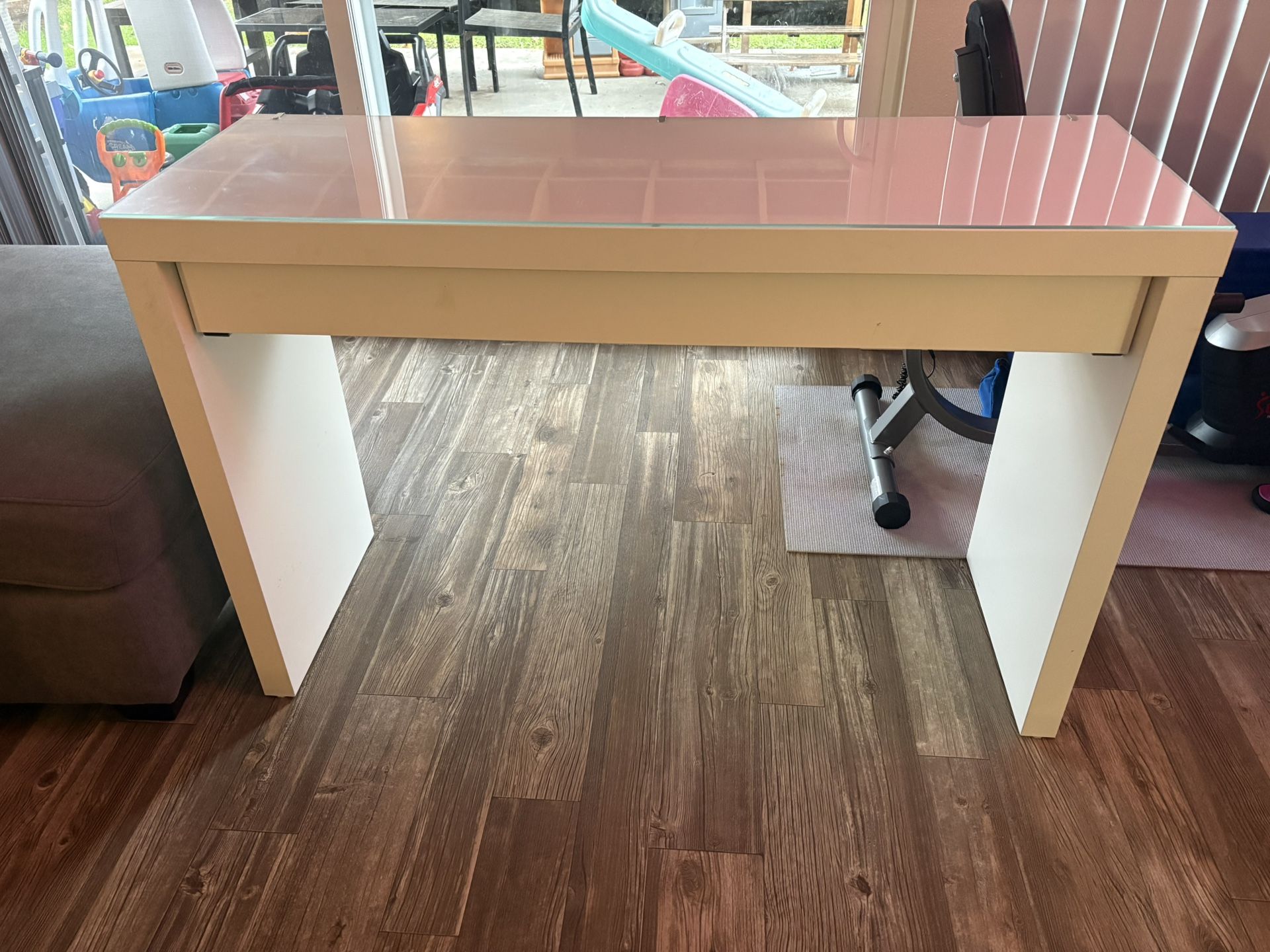 Ikea Vanity/Desk/Dressing Table MALM