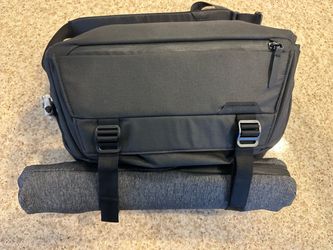 Peak Design Bag + tripod + capture clip