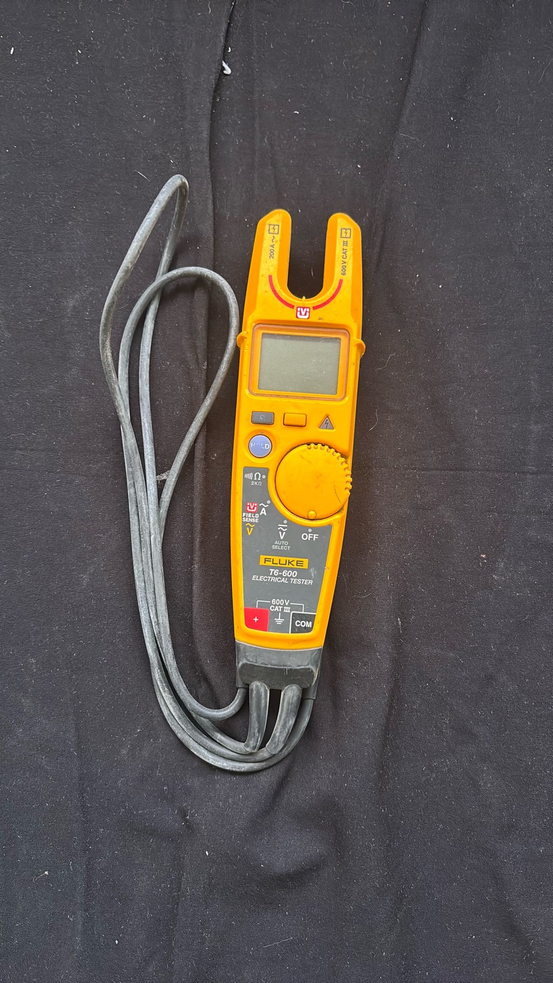 FLUKE T6-600 ELECTRICAL TESTER