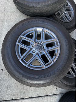 JEEP GLADIATOR WHEELS AND TIRES. 18”