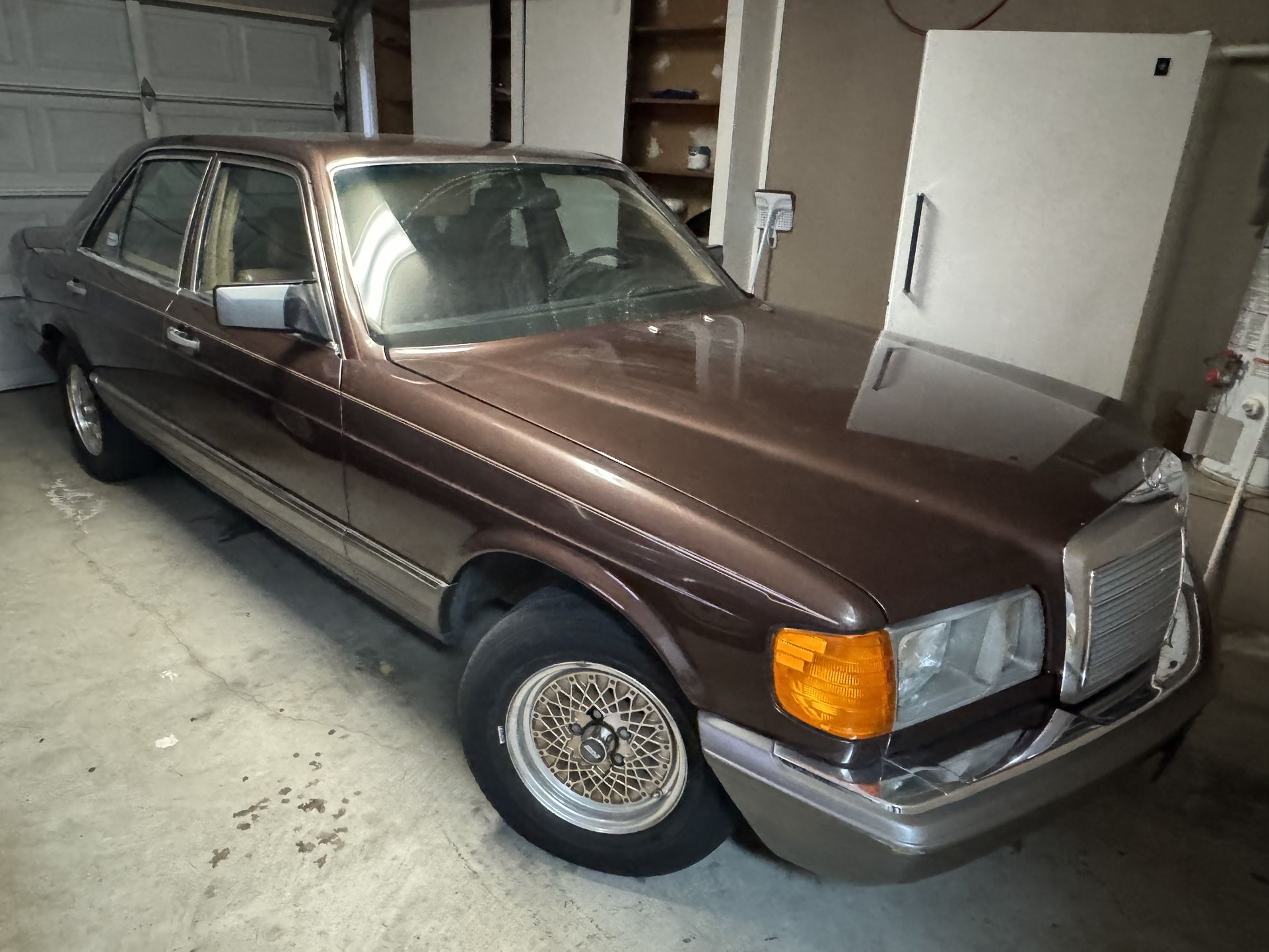 1985 Mercedes-Benz 300