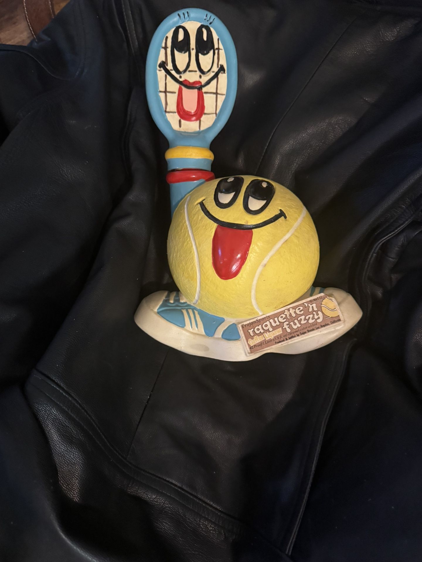 1977 Trojan Sports Fuzzy N Raquette Decanter w/ Box RARE! includes original tag/label